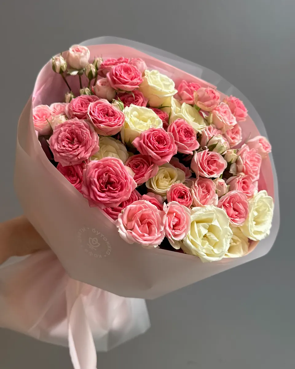 Монобукет из микса роз